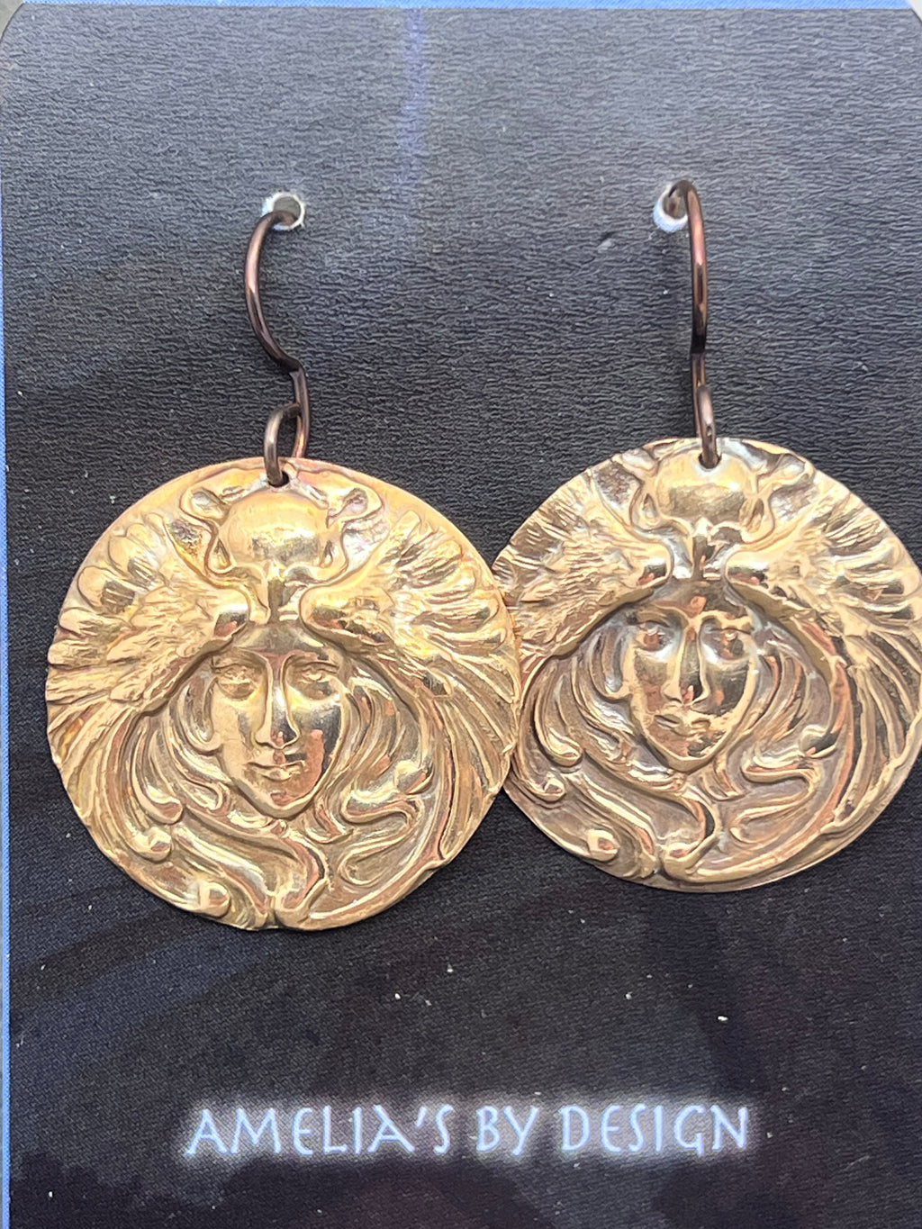 Isis earrings