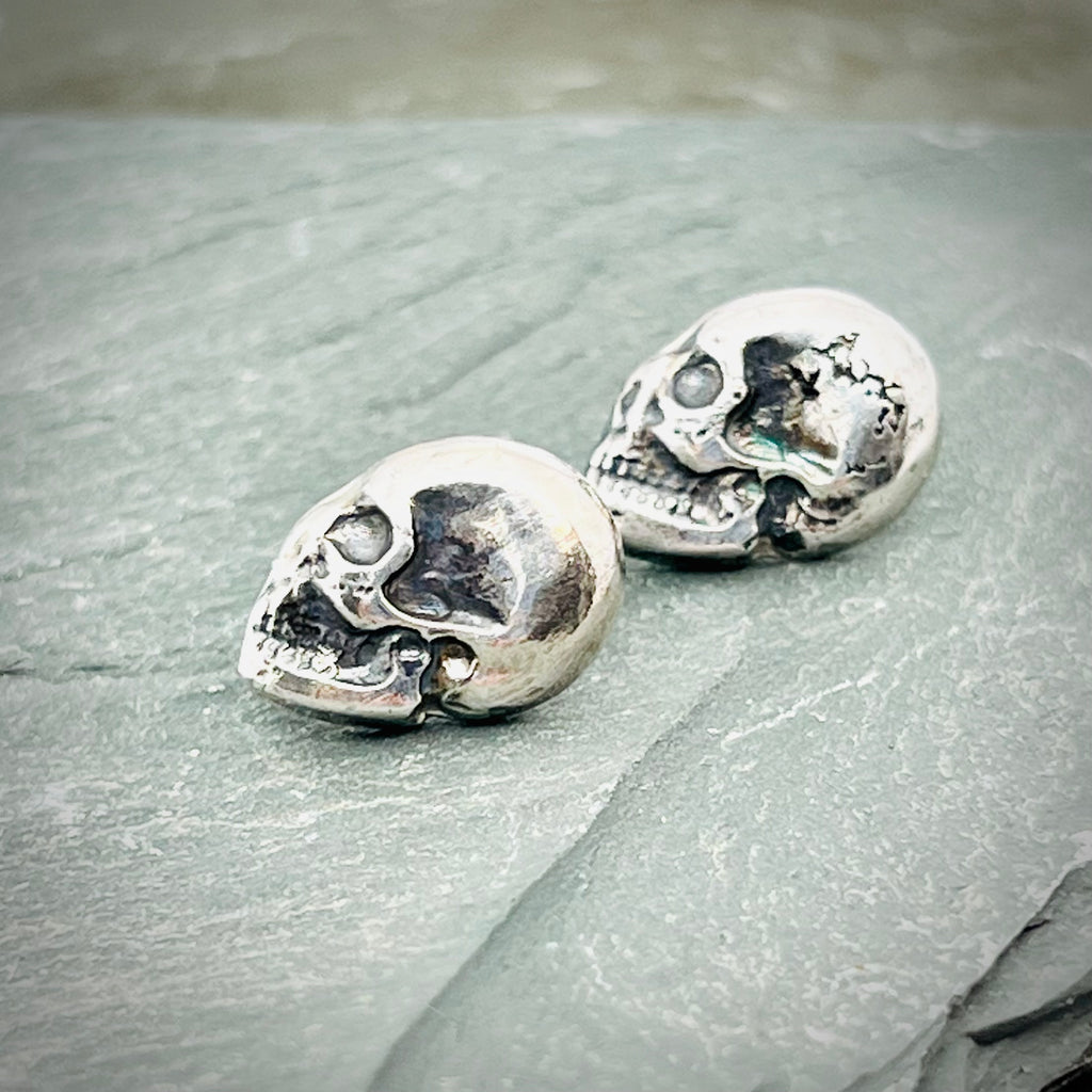 Side skull stud Earrings